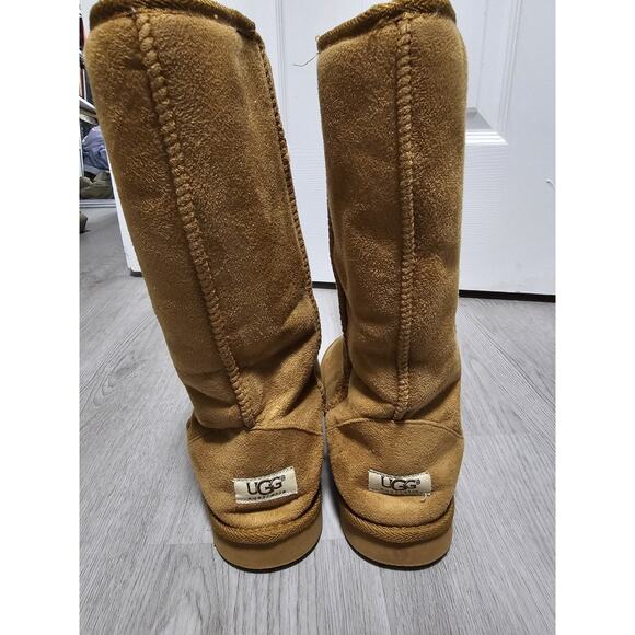 Womens UGG AUSTRALIA 218507 chestnut sheepskin tall comfy winter boots sz 6 - Picture 3 of 7